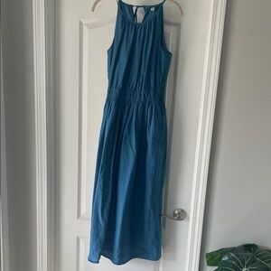 UniQlo Elegant Blue Sleeveless Dress